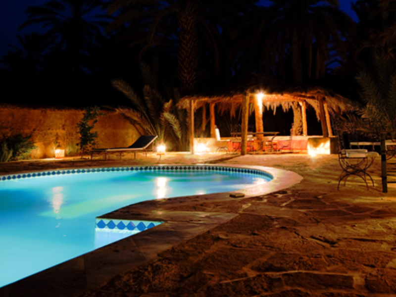 How to Replace Swimming Pool Lights