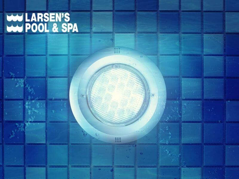 https://www.larsenspoolandspa.com/wp-content/uploads/2020/09/swimming-pool-lights.jpg