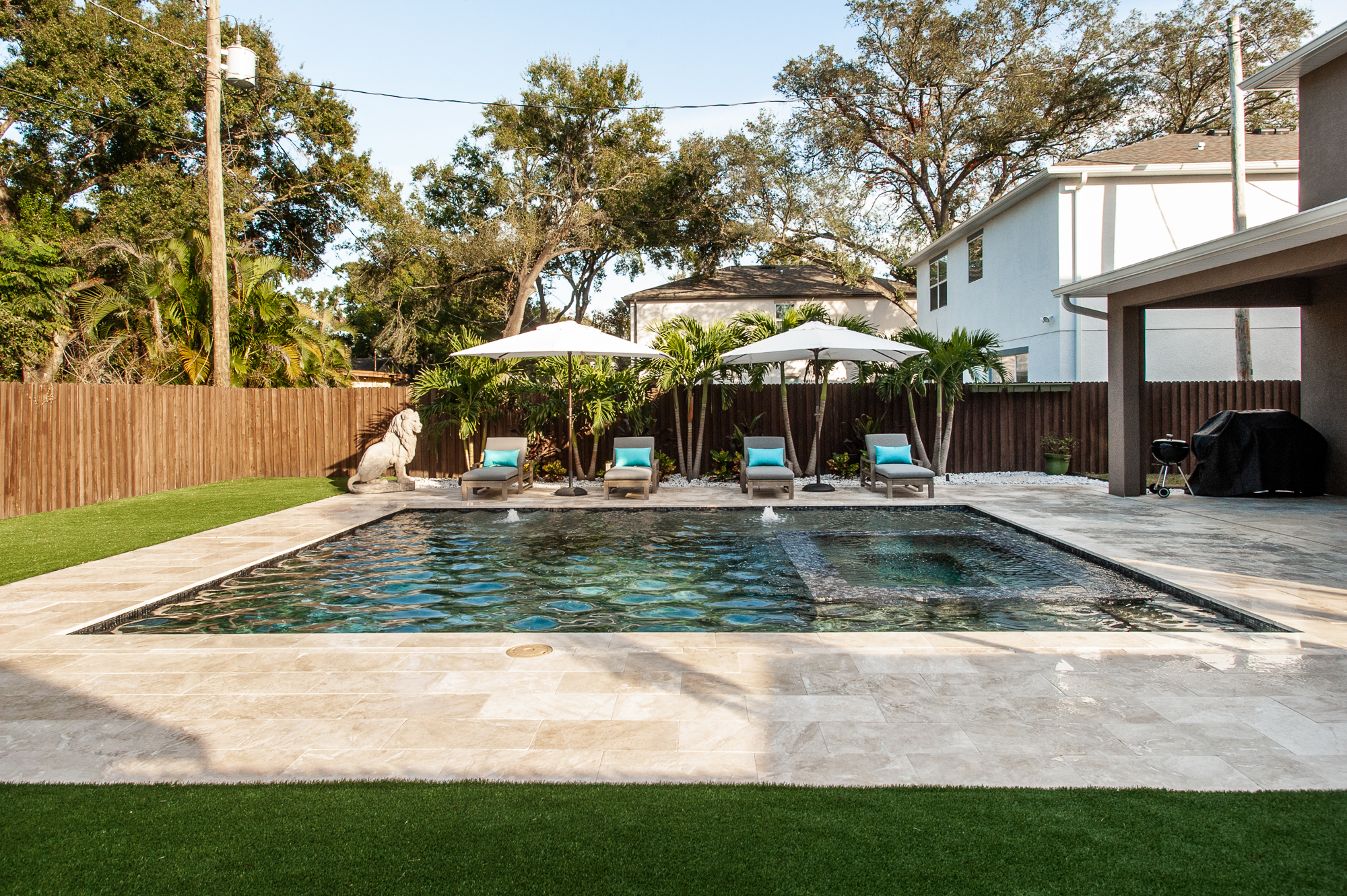 Larsen Pool & Spa