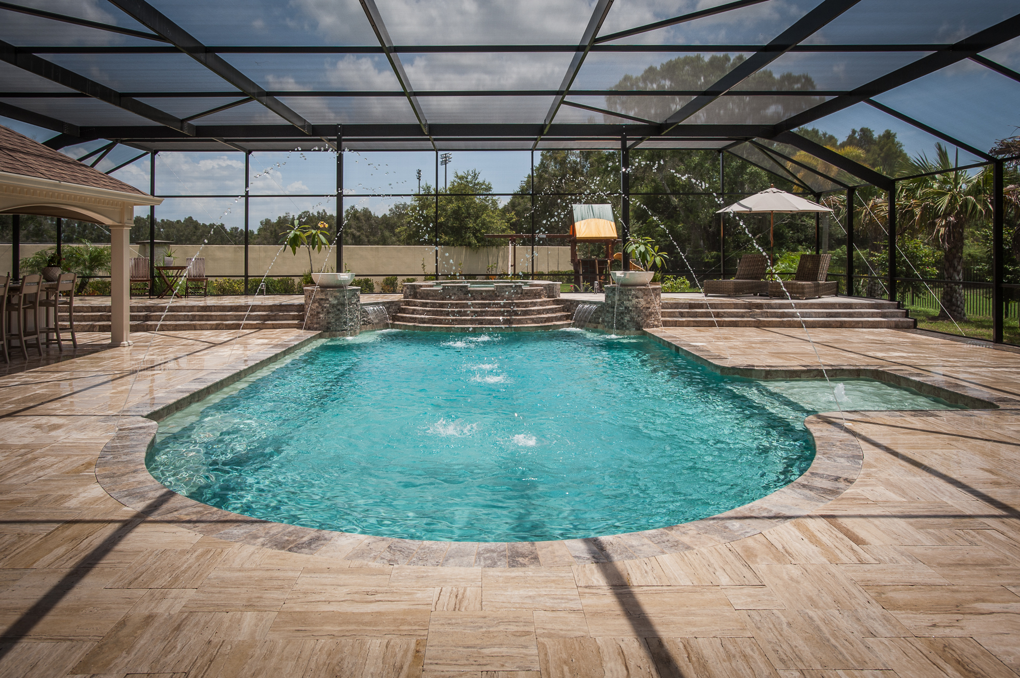 Larsen Pool & Spa