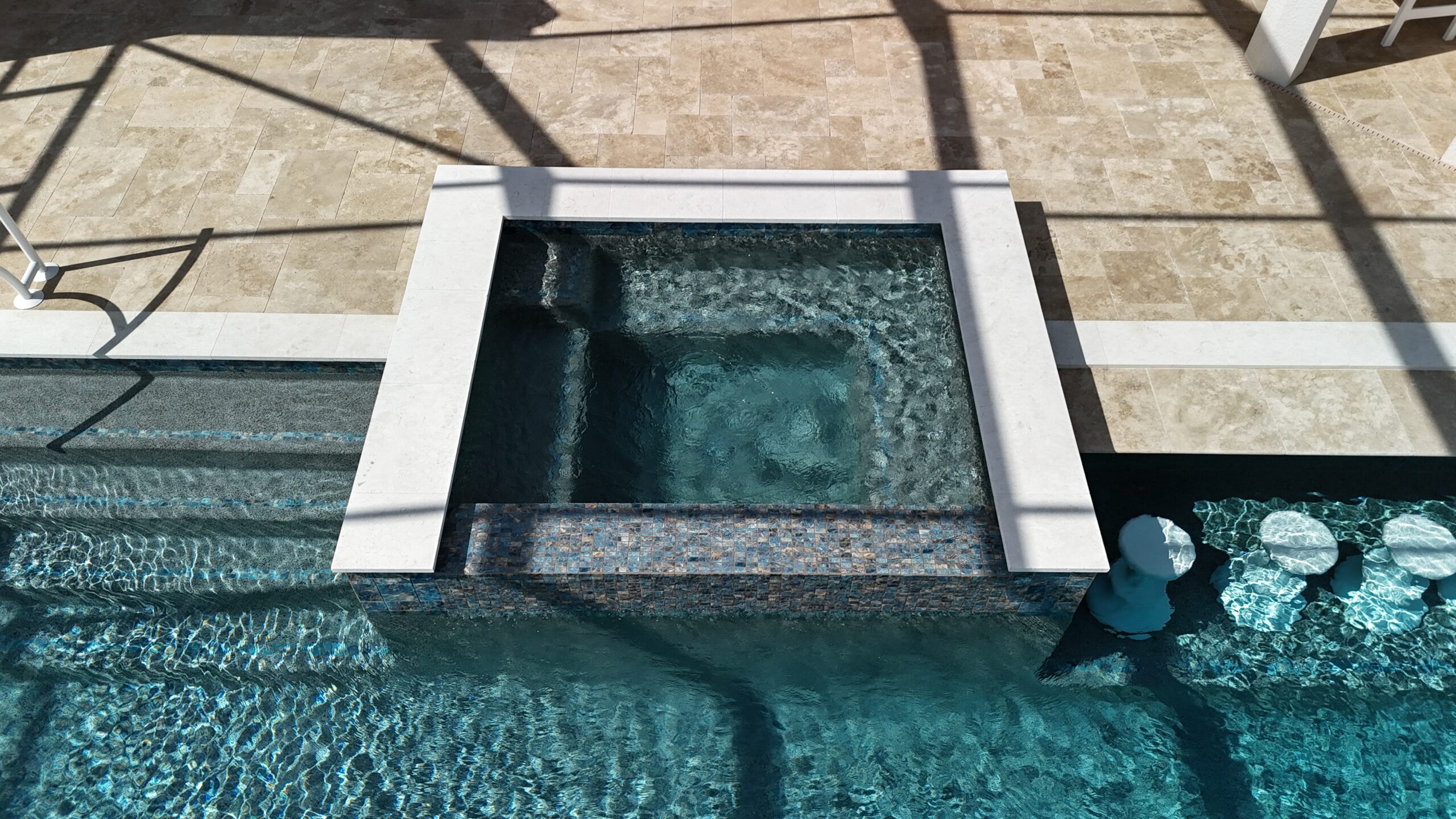 Larsen Pool & Spa