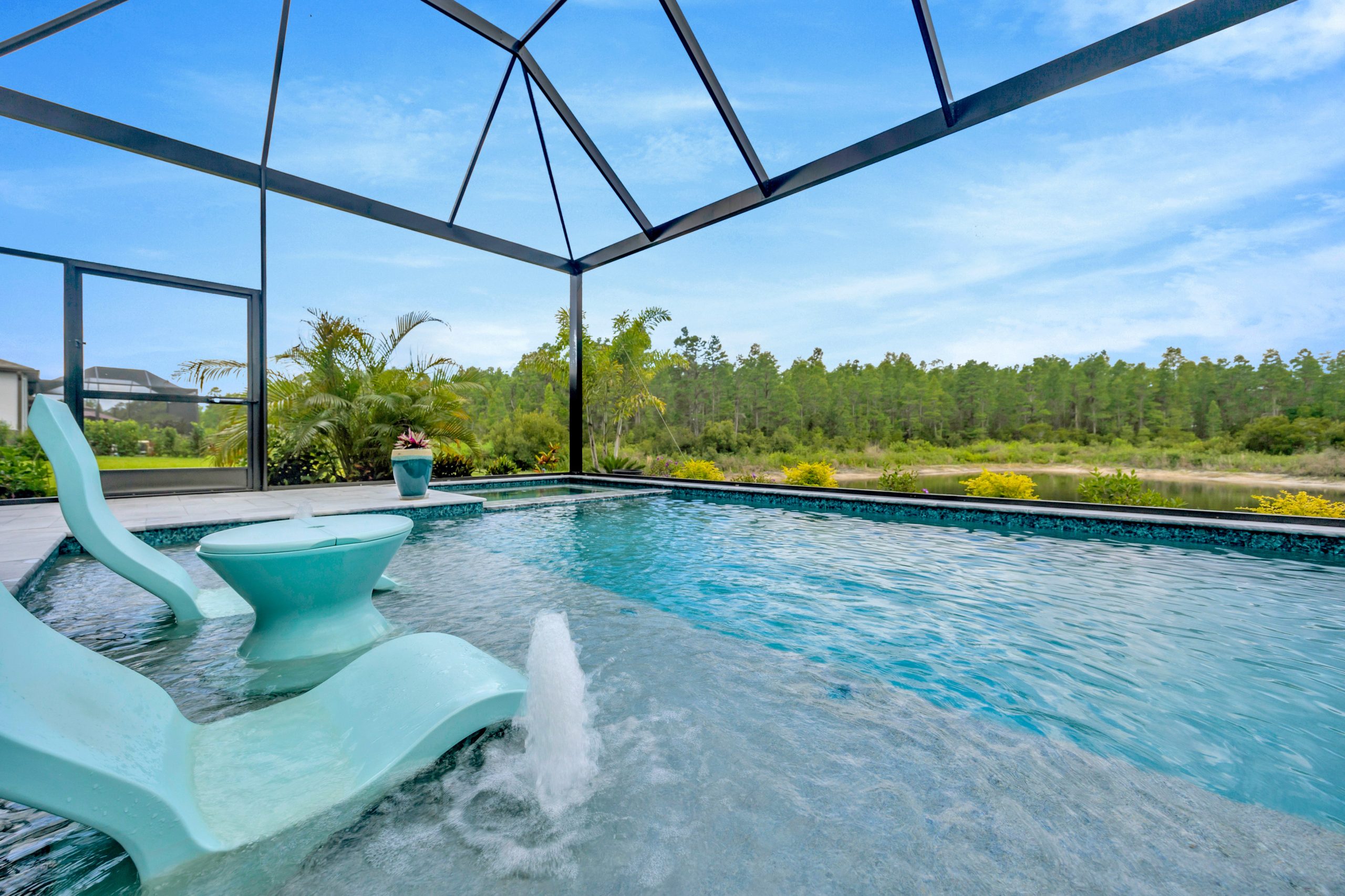 Larsen Pool & Spa