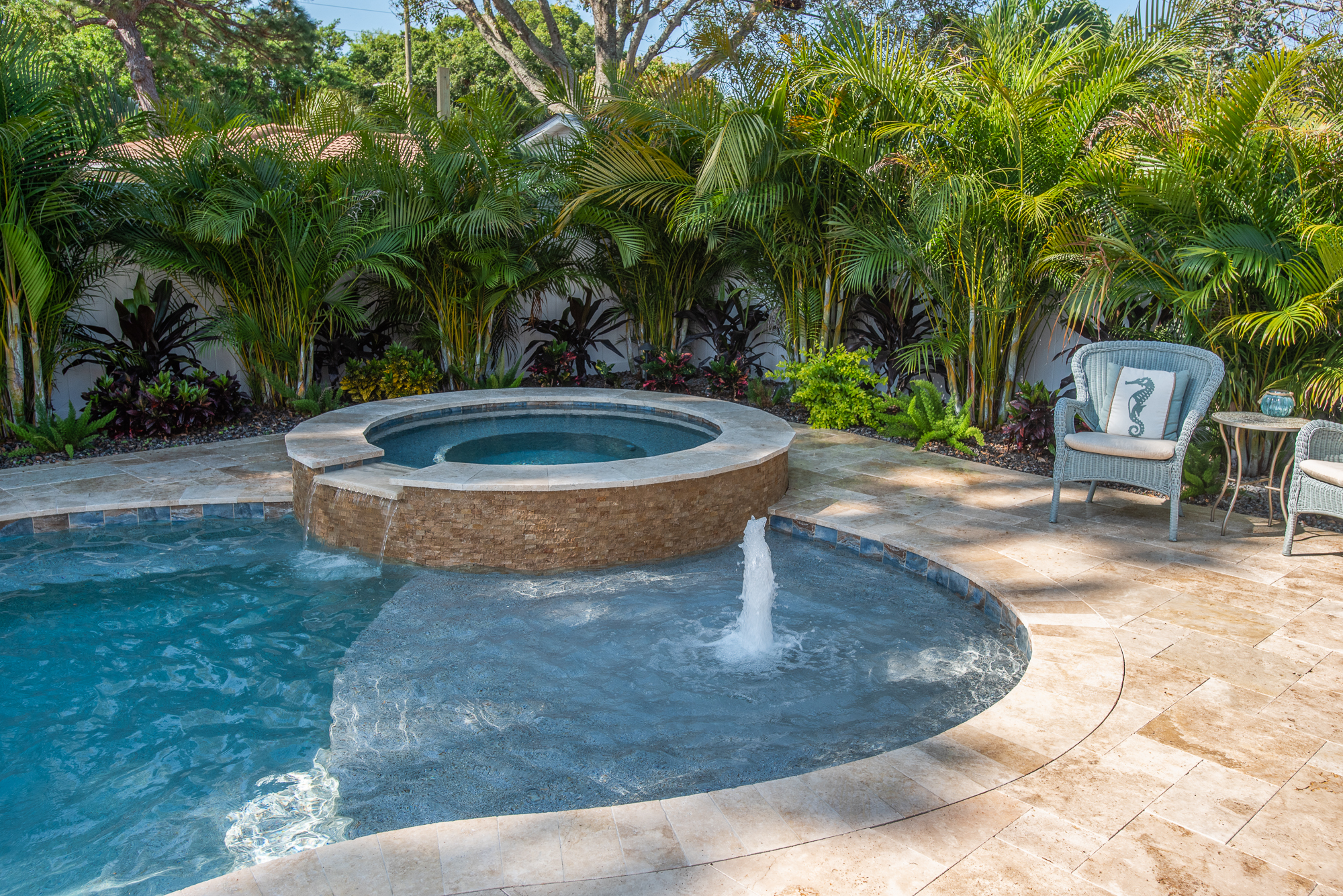 Larsen Pool & Spa